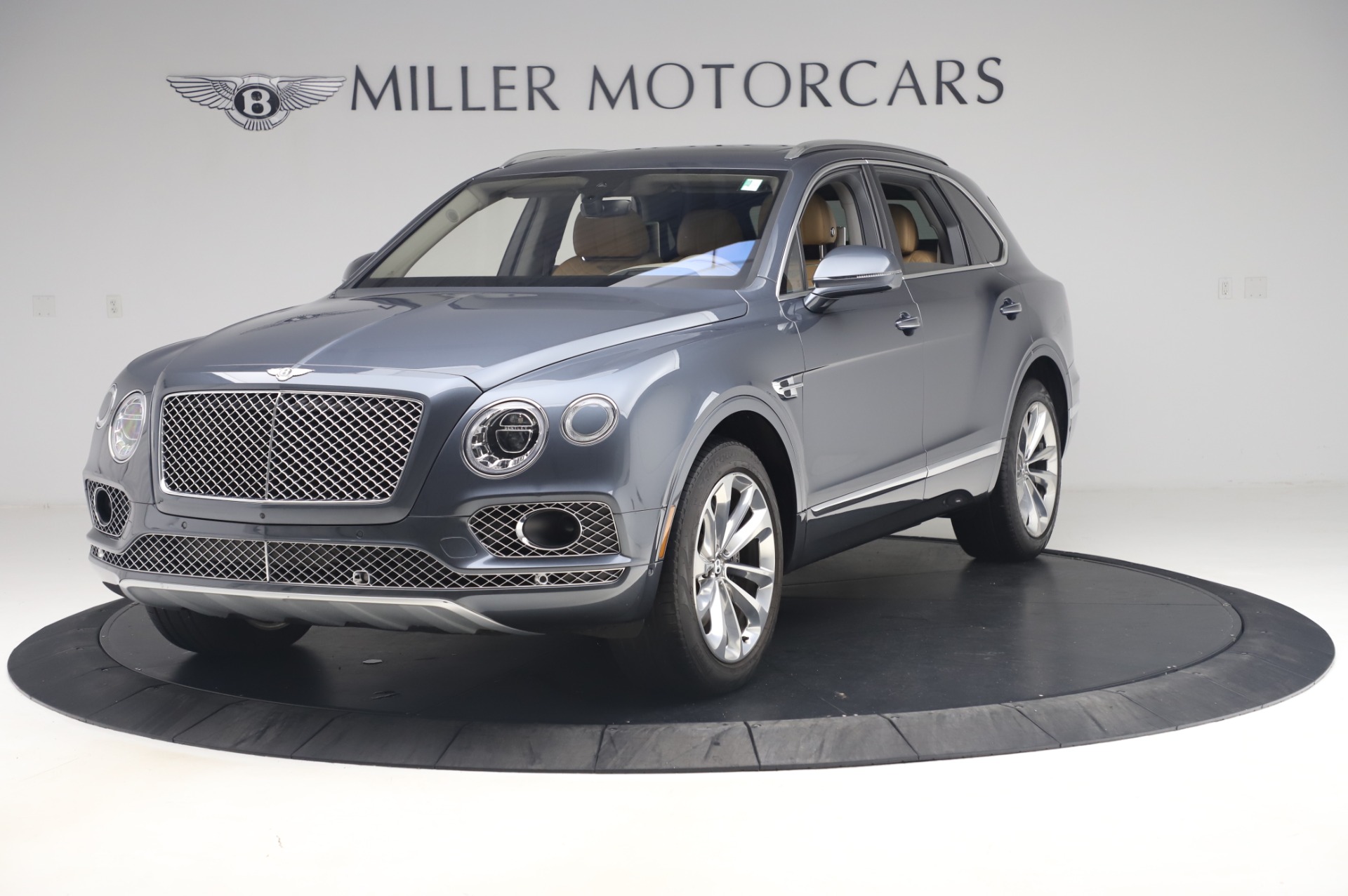 Used 2017 Bentley Bentayga W12 for sale Sold at Maserati of Westport in Westport CT 06880 1