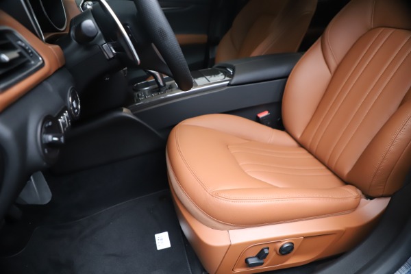 New 2020 Maserati Ghibli S Q4 for sale Sold at Maserati of Westport in Westport CT 06880 15