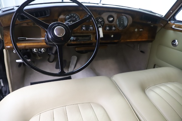 Used 1965 Rolls-Royce Silver Cloud III for sale Sold at Maserati of Westport in Westport CT 06880 21