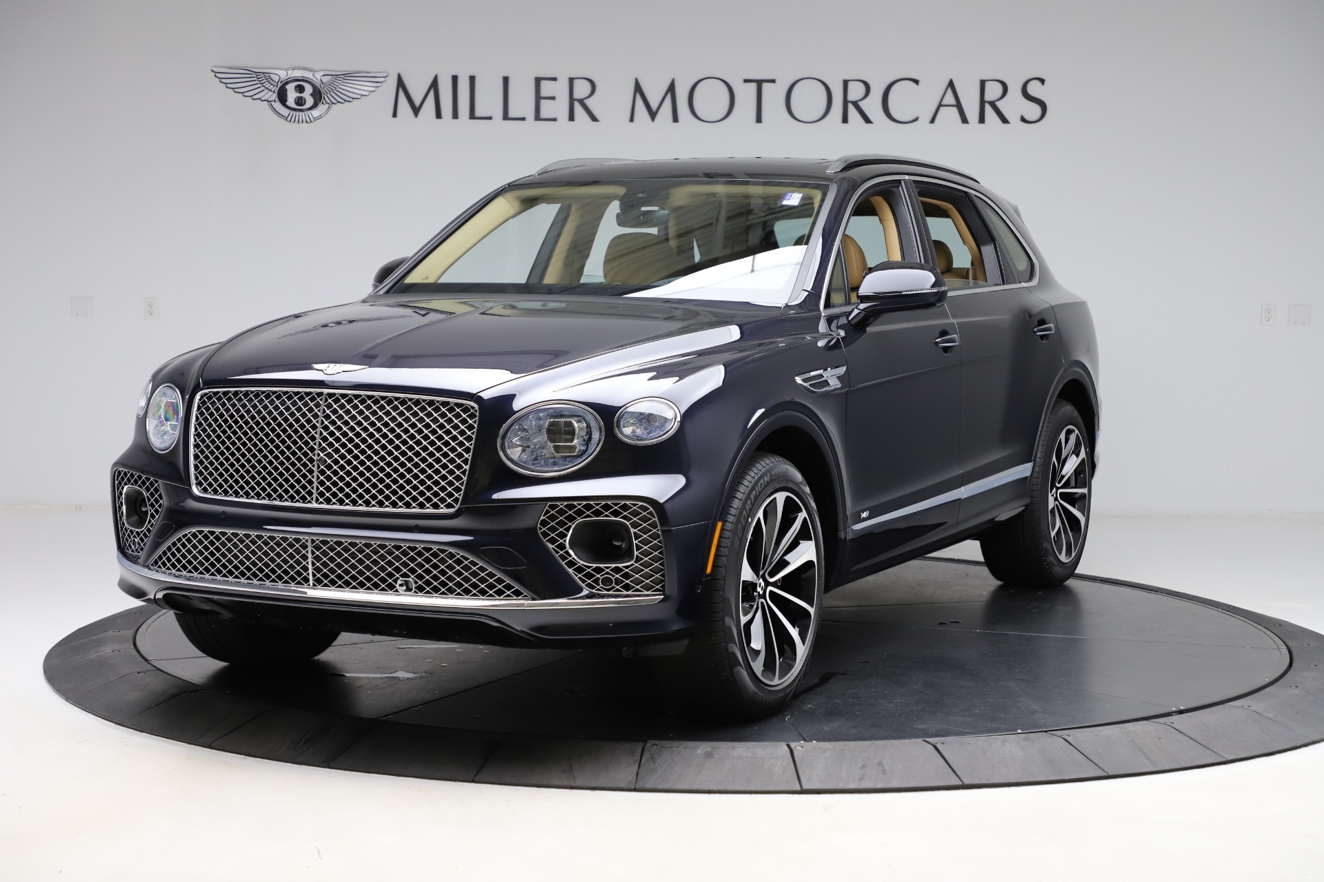 New 2021 Bentley Bentayga V8 for sale Sold at Maserati of Westport in Westport CT 06880 1