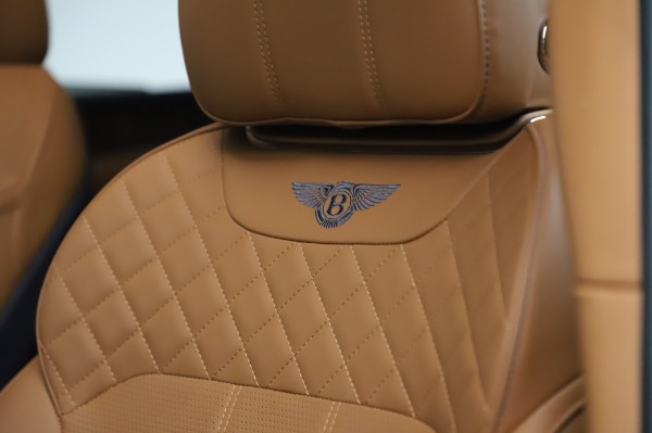 Used 2018 Bentley Bentayga W12 Signature Edition for sale Sold at Maserati of Westport in Westport CT 06880 17