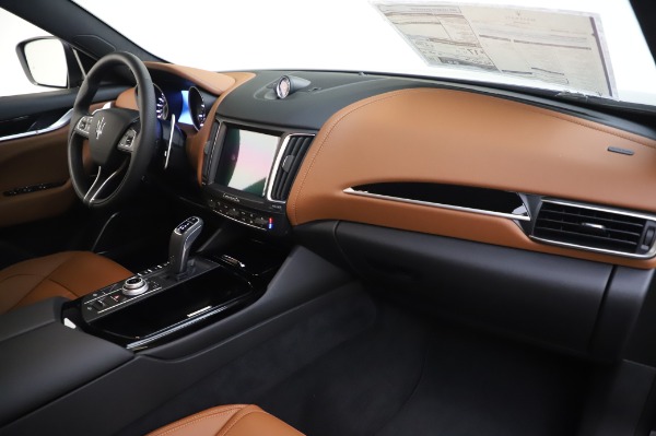 New 2020 Maserati Levante Q4 GranSport for sale $85,585 at Maserati of Westport in Westport CT 06880 24