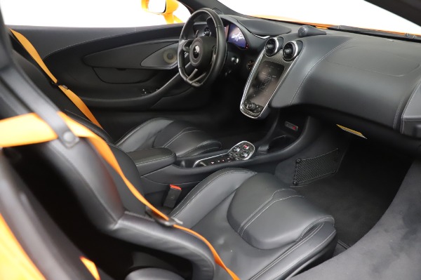 Used 2017 McLaren 570S Coupe for sale $149,900 at Maserati of Westport in Westport CT 06880 20