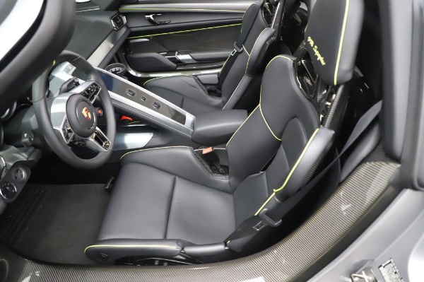 Used 2015 Porsche 918 Spyder for sale Sold at Maserati of Westport in Westport CT 06880 23