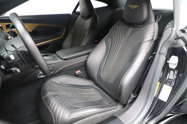 Used 2017 Aston Martin DB11 V12 Coupe for sale $149,900 at Maserati of Westport in Westport CT 06880 15