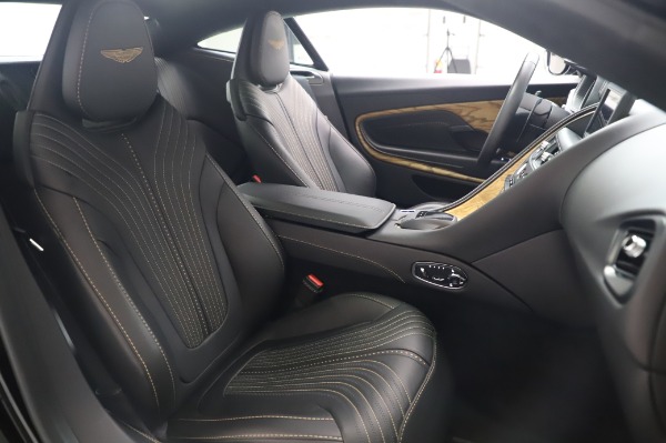 Used 2017 Aston Martin DB11 V12 Coupe for sale $149,900 at Maserati of Westport in Westport CT 06880 23