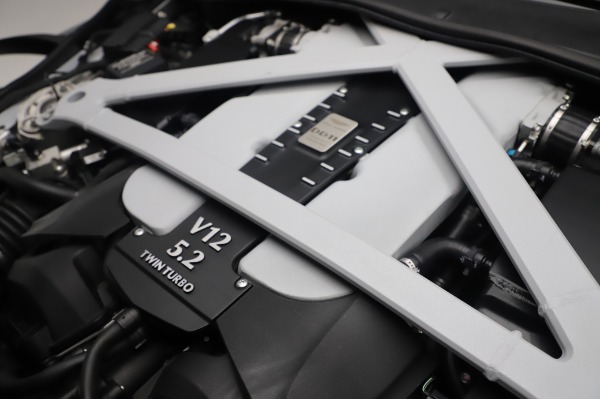 Used 2017 Aston Martin DB11 V12 Coupe for sale $149,900 at Maserati of Westport in Westport CT 06880 24