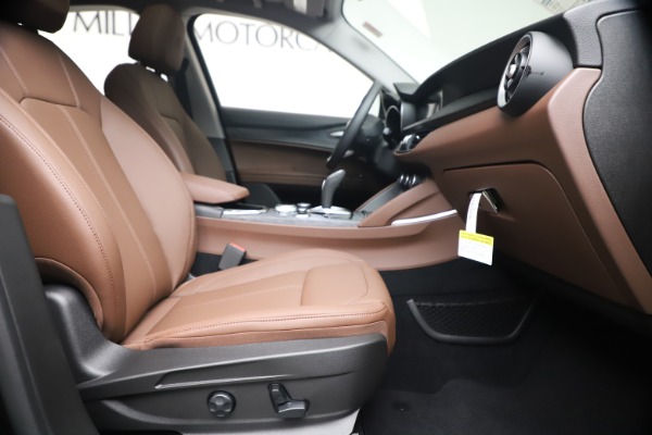 New 2020 Alfa Romeo Stelvio Q4 for sale $49,045 at Maserati of Westport in Westport CT 06880 22