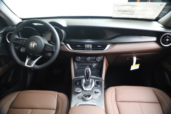 New 2020 Alfa Romeo Stelvio Q4 for sale $49,045 at Maserati of Westport in Westport CT 06880 28