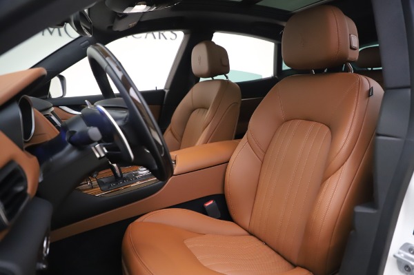 New 2020 Maserati Levante Q4 GranLusso for sale $74,480 at Maserati of Westport in Westport CT 06880 14