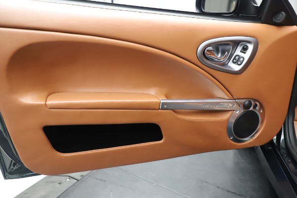 Used 2003 Aston Martin V12 Vanquish Coupe for sale $79,900 at Maserati of Westport in Westport CT 06880 17