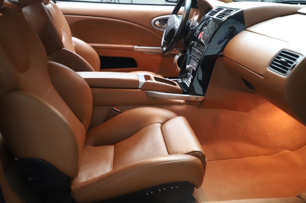 Used 2003 Aston Martin V12 Vanquish Coupe for sale $79,900 at Maserati of Westport in Westport CT 06880 20