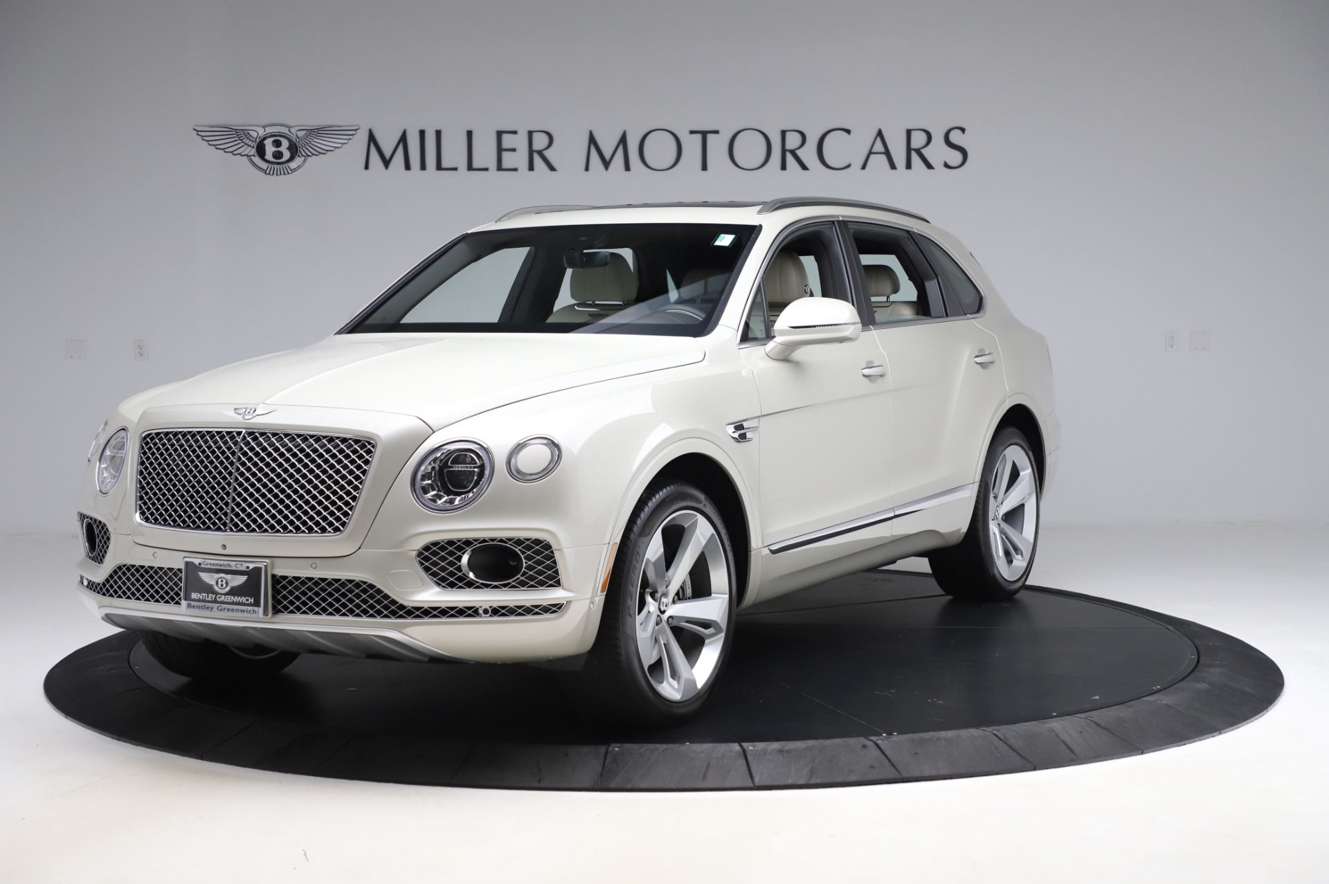 Used 2018 Bentley Bentayga Onyx Edition for sale Sold at Maserati of Westport in Westport CT 06880 1