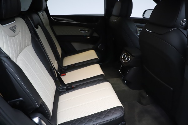 Used 2020 Bentley Bentayga V8 for sale Sold at Maserati of Westport in Westport CT 06880 24