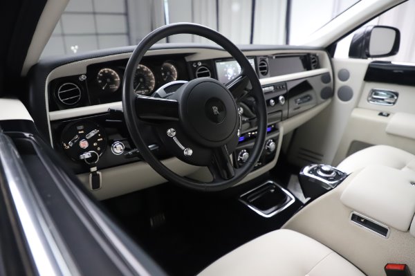 Used 2014 Rolls-Royce Phantom for sale Sold at Maserati of Westport in Westport CT 06880 18