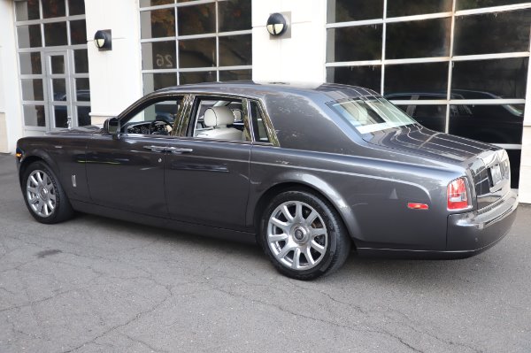 Used 2014 Rolls-Royce Phantom for sale Sold at Maserati of Westport in Westport CT 06880 9