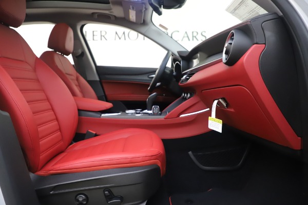New 2020 Alfa Romeo Stelvio Ti Lusso Q4 for sale Sold at Maserati of Westport in Westport CT 06880 24