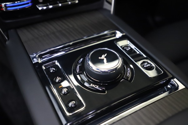 Used 2021 Rolls-Royce Cullinan for sale Sold at Maserati of Westport in Westport CT 06880 28