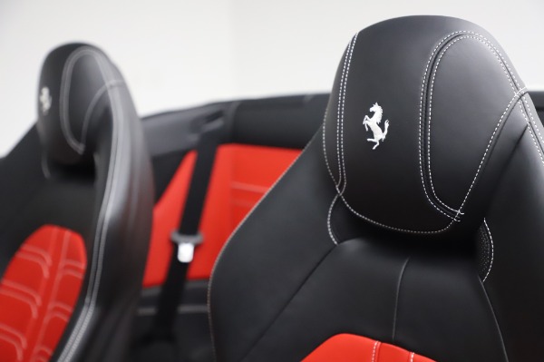 Used 2015 Ferrari California T for sale $159,900 at Maserati of Westport in Westport CT 06880 18