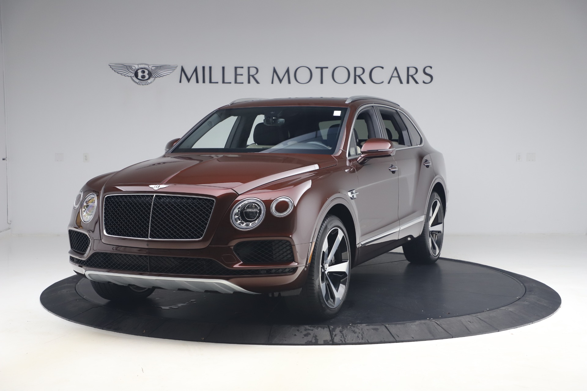 Used 2020 Bentley Bentayga V8 for sale Sold at Maserati of Westport in Westport CT 06880 1