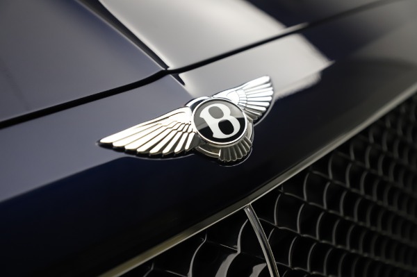 Used 2020 Bentley Bentayga V8 for sale Sold at Maserati of Westport in Westport CT 06880 13