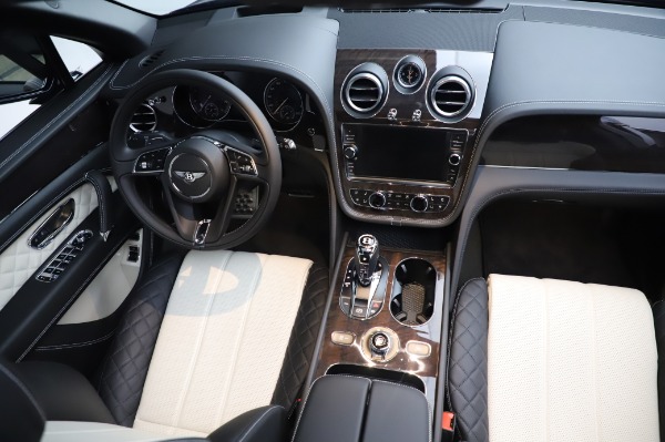 Used 2020 Bentley Bentayga V8 for sale Sold at Maserati of Westport in Westport CT 06880 23