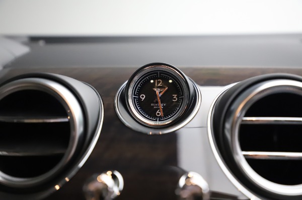 Used 2020 Bentley Bentayga V8 for sale Call for price at Maserati of Westport in Westport CT 06880 26