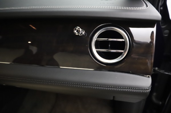 Used 2020 Bentley Bentayga V8 for sale Call for price at Maserati of Westport in Westport CT 06880 27