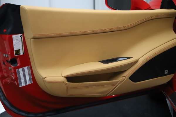Used 2013 Ferrari 458 Spider for sale Sold at Maserati of Westport in Westport CT 06880 20