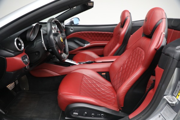 Used 2017 Ferrari California T for sale $144,900 at Maserati of Westport in Westport CT 06880 20