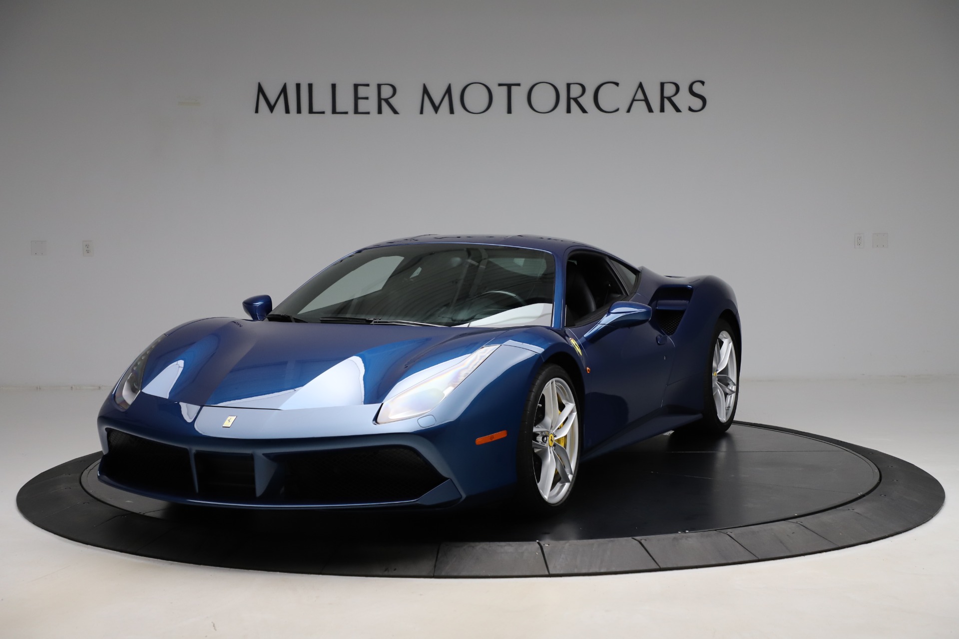 Used 2017 Ferrari 488 GTB for sale $229,900 at Maserati of Westport in Westport CT 06880 1