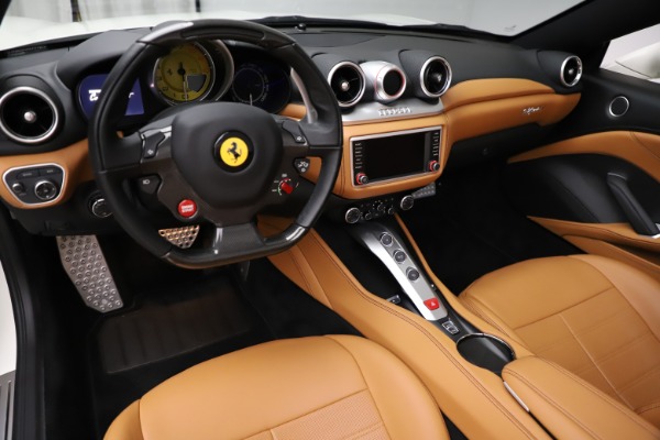 Used 2018 Ferrari California T for sale Sold at Maserati of Westport in Westport CT 06880 17