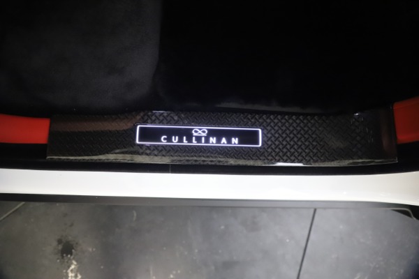 New 2021 Rolls-Royce Cullinan Black Badge for sale Sold at Maserati of Westport in Westport CT 06880 23