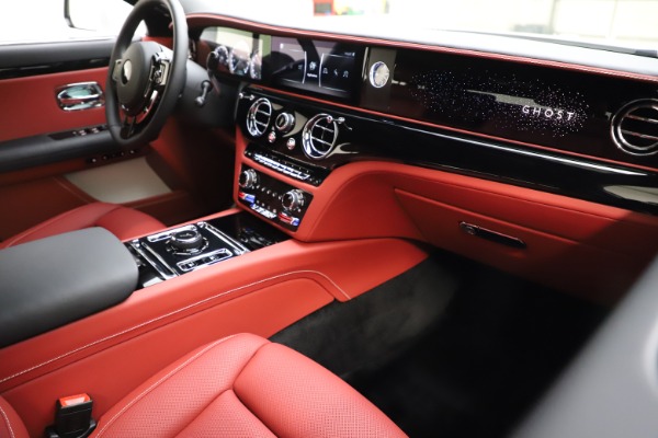 New 2021 Rolls-Royce Ghost for sale Call for price at Maserati of Westport in Westport CT 06880 17