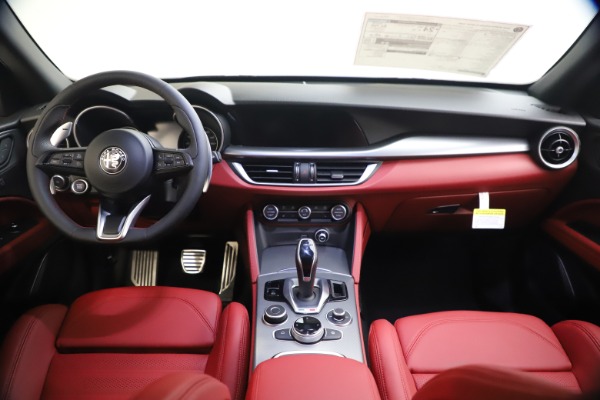 New 2020 Alfa Romeo Stelvio Ti Sport Q4 for sale Sold at Maserati of Westport in Westport CT 06880 17