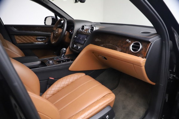 Used 2017 Bentley Bentayga W12 for sale Sold at Maserati of Westport in Westport CT 06880 26