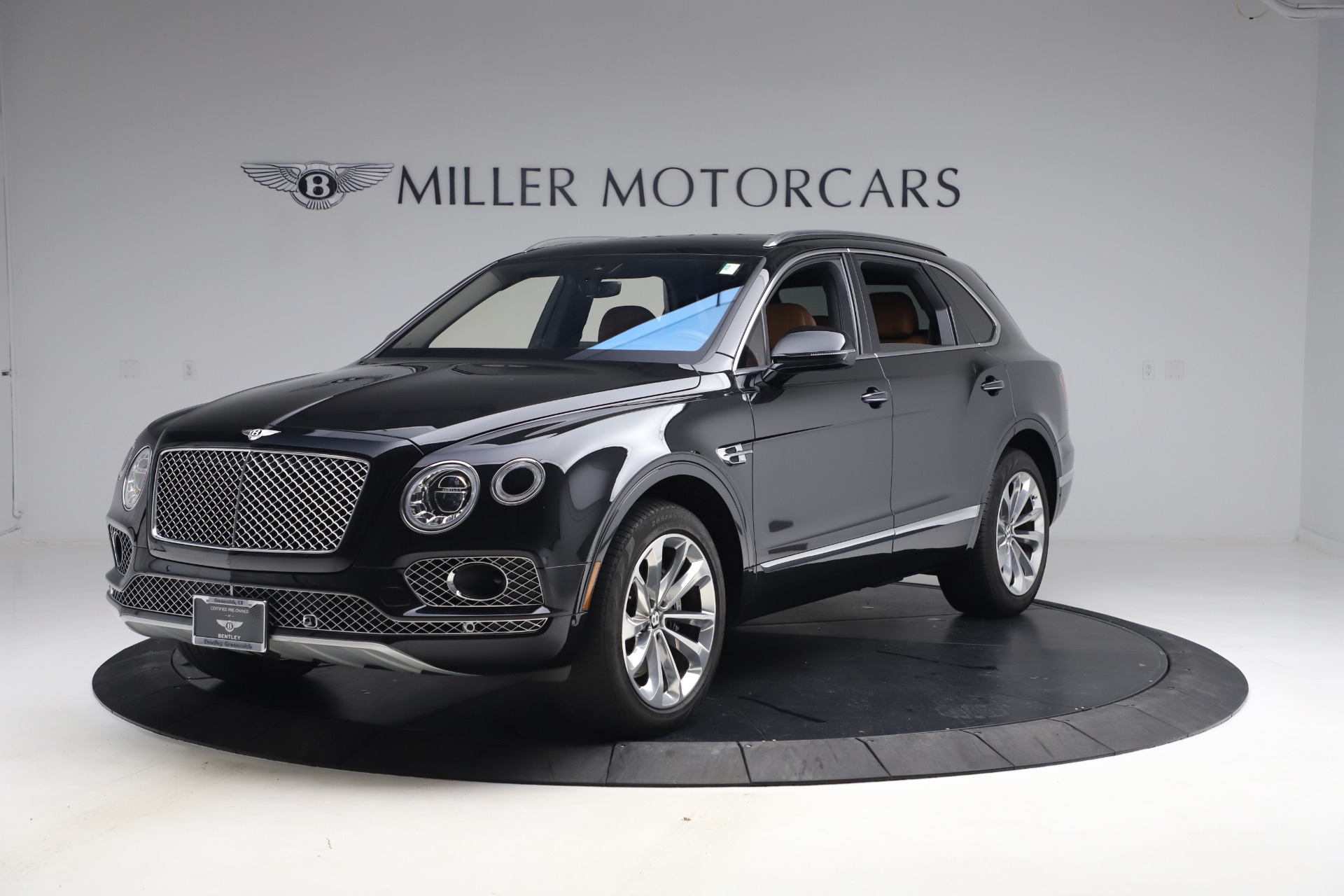 Used 2017 Bentley Bentayga W12 for sale Sold at Maserati of Westport in Westport CT 06880 1