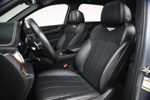 Used 2018 Bentley Bentayga W12 Signature Edition for sale $149,900 at Maserati of Westport in Westport CT 06880 20