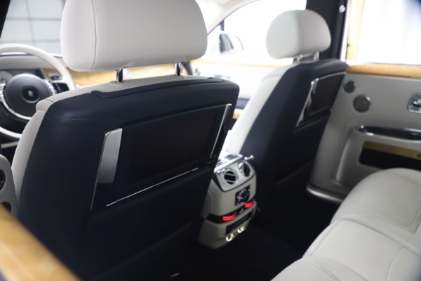 Used 2018 Rolls-Royce Ghost for sale $249,900 at Maserati of Westport in Westport CT 06880 21
