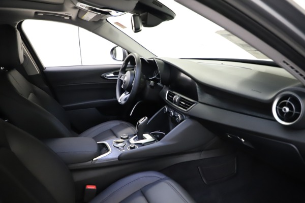 New 2021 Alfa Romeo Giulia Q4 for sale $47,085 at Maserati of Westport in Westport CT 06880 16