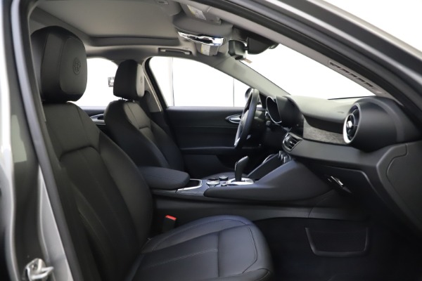 New 2021 Alfa Romeo Giulia Q4 for sale $47,085 at Maserati of Westport in Westport CT 06880 17