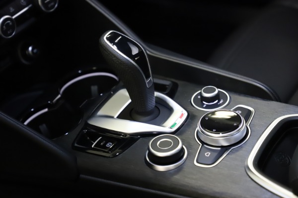 New 2021 Alfa Romeo Giulia Q4 for sale $47,085 at Maserati of Westport in Westport CT 06880 26
