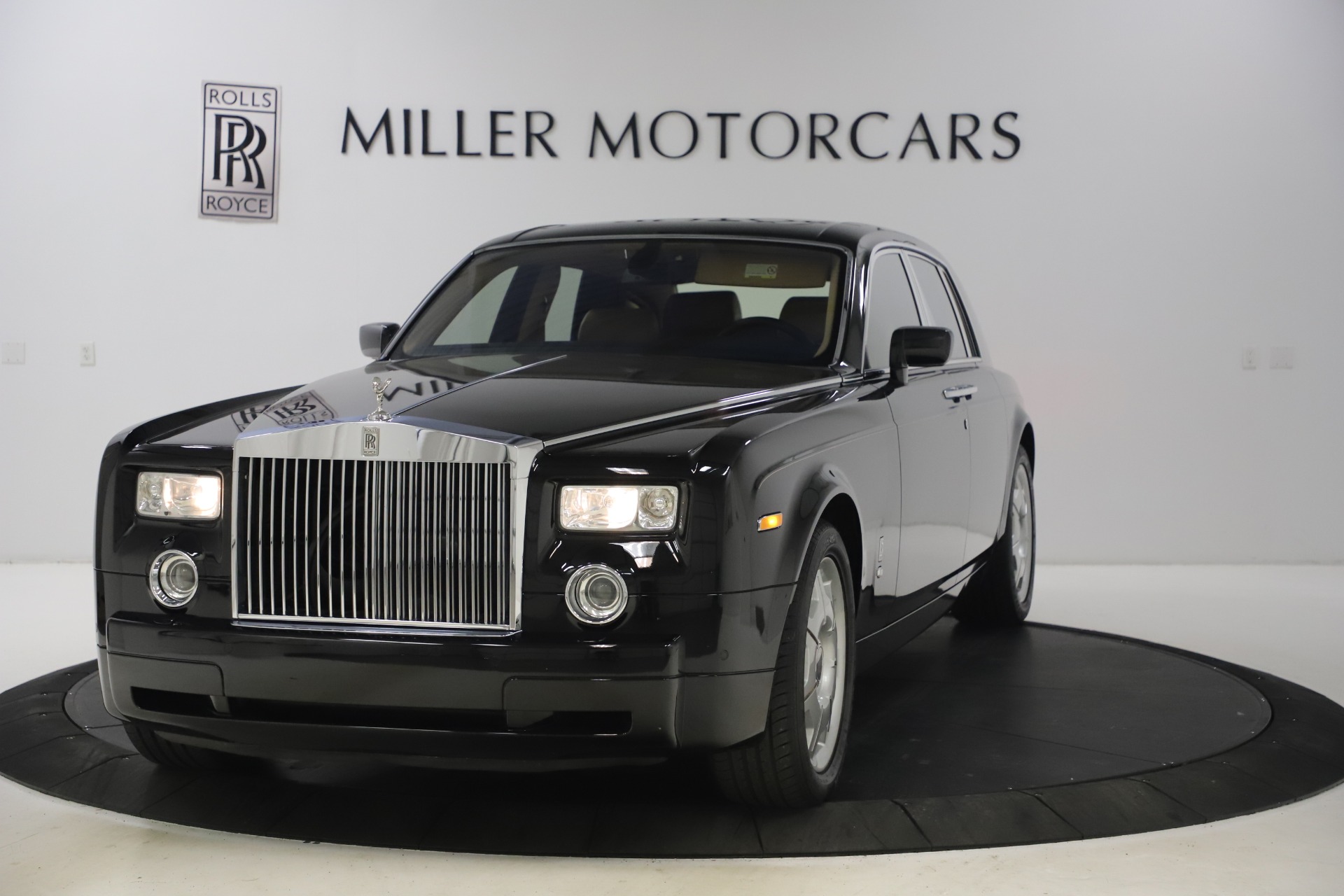 Used 2006 Rolls-Royce Phantom for sale Sold at Maserati of Westport in Westport CT 06880 1