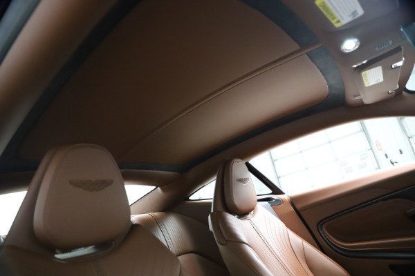 Used 2017 Aston Martin DB11 V12 Coupe for sale $134,900 at Maserati of Westport in Westport CT 06880 22