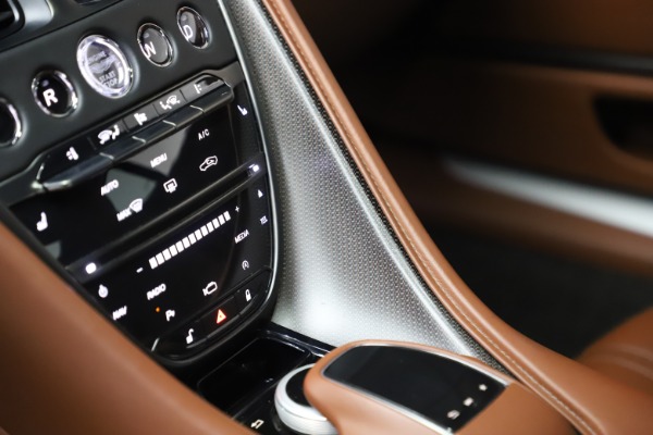 Used 2017 Aston Martin DB11 V12 Coupe for sale $134,900 at Maserati of Westport in Westport CT 06880 27