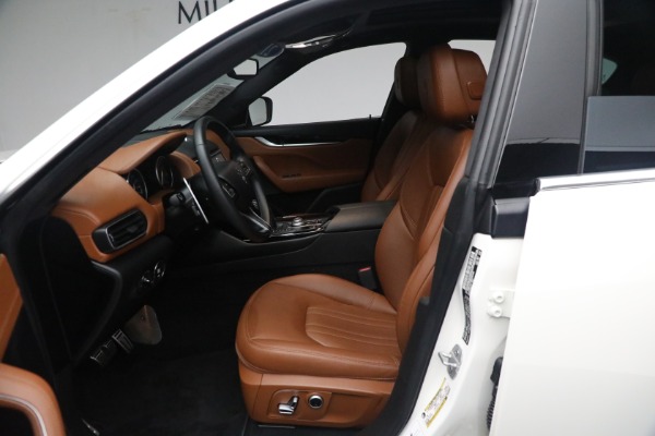 Used 2021 Maserati Levante Q4 for sale Sold at Maserati of Westport in Westport CT 06880 27