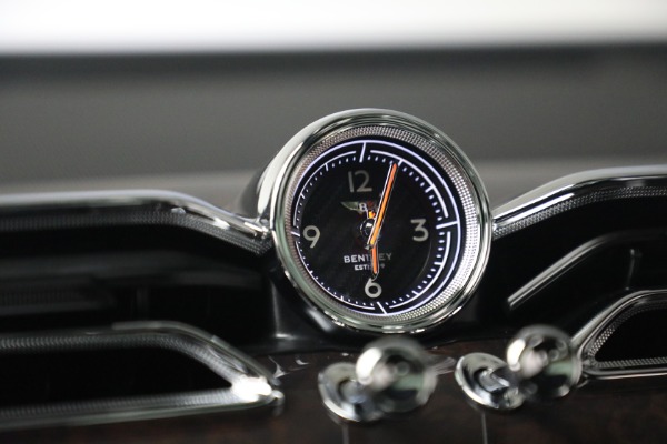 Used 2021 Bentley Bentayga V8 for sale Sold at Maserati of Westport in Westport CT 06880 26