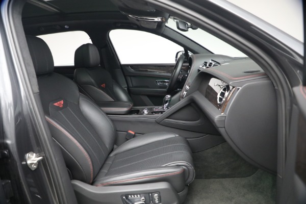 Used 2021 Bentley Bentayga V8 for sale Sold at Maserati of Westport in Westport CT 06880 28