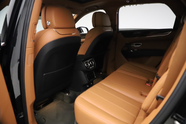 Used 2018 Bentley Bentayga Onyx Edition for sale Sold at Maserati of Westport in Westport CT 06880 16