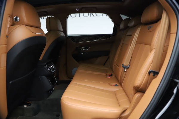 Used 2018 Bentley Bentayga Onyx Edition for sale Sold at Maserati of Westport in Westport CT 06880 17